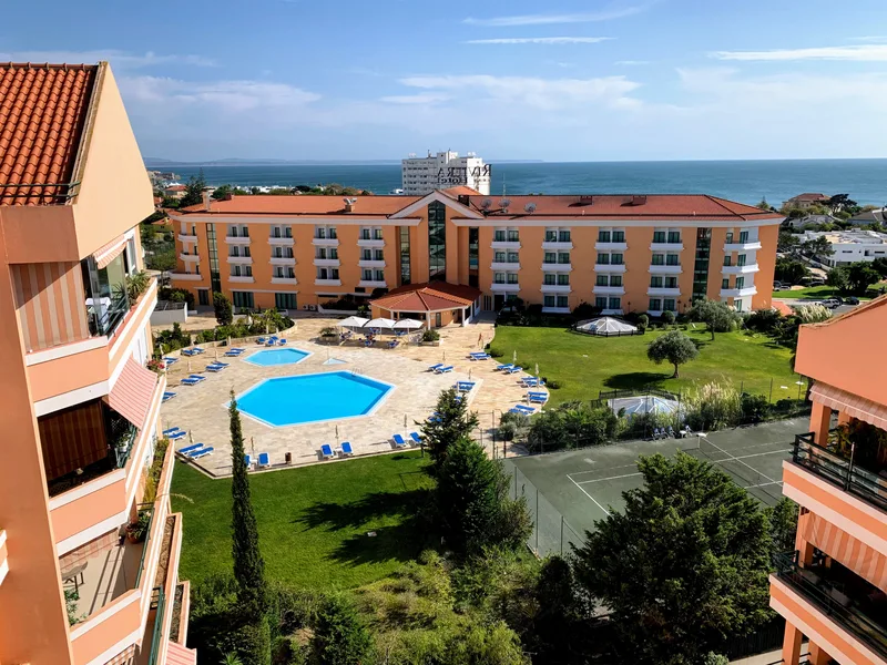 3 BR Flat in Carcavelos, Cascais